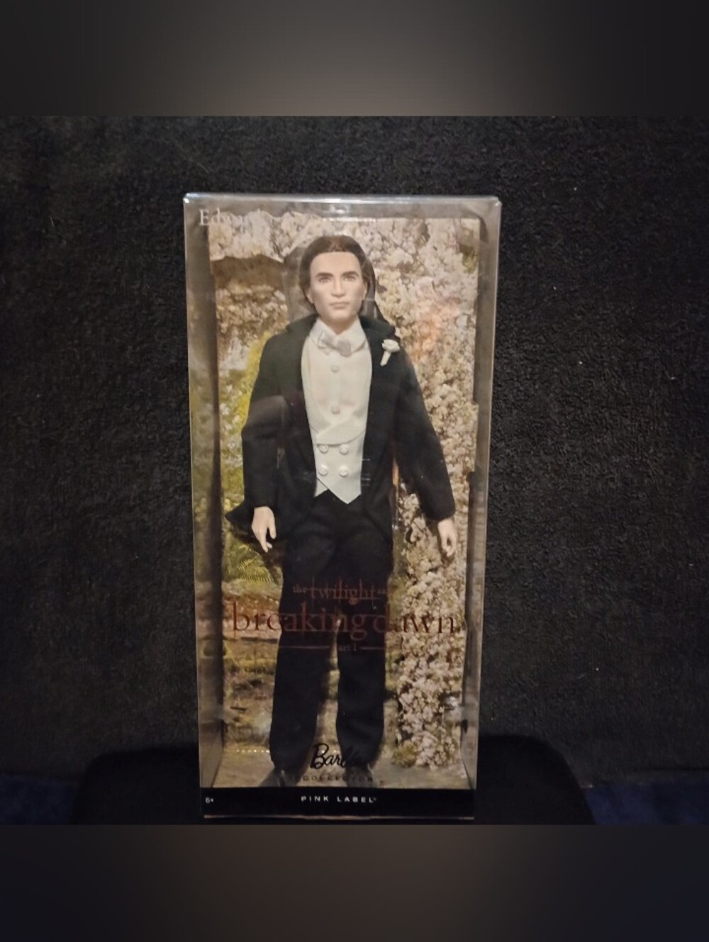 NWB Twilight Breaking Dawn Part 1 Edward Cullen Wedding Barbie Collector Edition